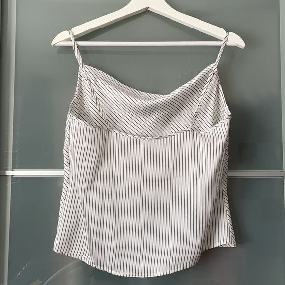 Forever 21- Contemporary Tank - Picture 2 of 3